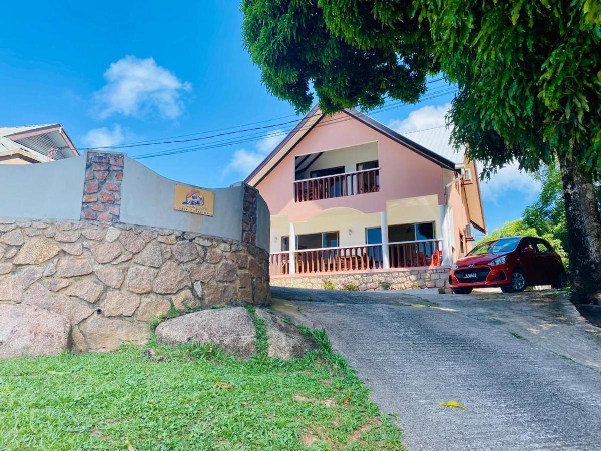 Vista D'Oro Hotel Anse Volbert Village Exterior foto